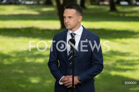  20.06.2025 WARSZAWA<br />
KONFERENCJA PRASOWA PREMIERA DONALDA TUSKA<br />
N/Z ADAM SZLAPKA<br />
FOT. MARCIN BANASZKIEWICZ/FOTONEWS  