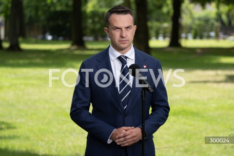  20.06.2025 WARSZAWA<br />
KONFERENCJA PRASOWA PREMIERA DONALDA TUSKA<br />
N/Z ADAM SZLAPKA<br />
FOT. MARCIN BANASZKIEWICZ/FOTONEWS  