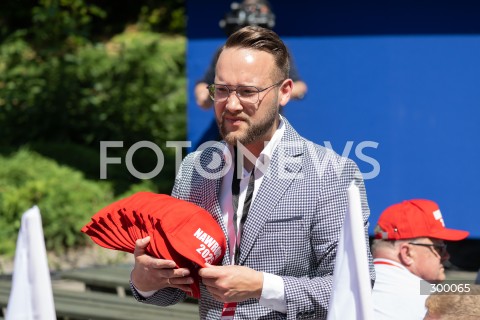  22.06.2025 PULTUSK<br />
WYGRALA POLSKA<br />
WIEC KAROLA NAWROCKIEGO<br />
N/Z CZAPKA NAWROCKI 2025<br />
FOT. MARCIN BANASZKIEWICZ/FOTONEWS  