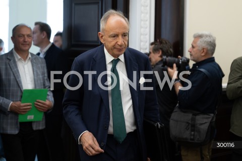  24.06.2025 WARSZAWA<br />
POSIEDZENIE RADY MINISTROW<br />
N/Z WLADYSLAW TEOFIL BARTOSZEWSKI<br />
FOT. MARCIN BANASZKIEWICZ/FOTONEWS  