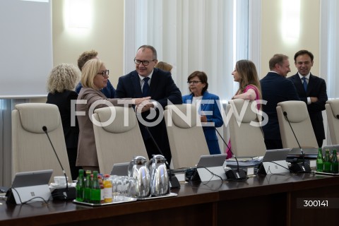  24.06.2025 WARSZAWA<br />
POSIEDZENIE RADY MINISTROW<br />
N/Z PAULINA HENNIG KLOSKA ADAM BODNAR IZABELA LESZCZYNA<br />
FOT. MARCIN BANASZKIEWICZ/FOTONEWS  