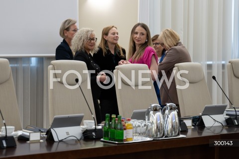  24.06.2025 WARSZAWA<br />
POSIEDZENIE RADY MINISTROW<br />
N/Z KATARZYNA KOTULA AGNIESZKA DZIEMIANOWICZ BAK<br />
FOT. MARCIN BANASZKIEWICZ/FOTONEWS  