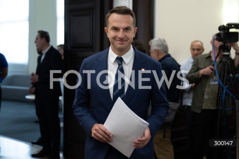  24.06.2025 WARSZAWA<br />
POSIEDZENIE RADY MINISTROW<br />
N/Z ADAM SZLAPKA<br />
FOT. MARCIN BANASZKIEWICZ/FOTONEWS  