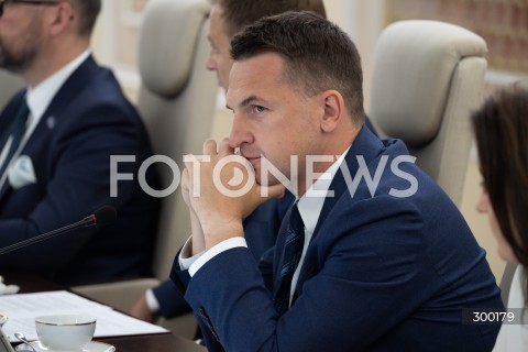  24.06.2025 WARSZAWA<br />
POSIEDZENIE RADY MINISTROW<br />
N/Z ADAM SZLAPKA<br />
FOT. MARCIN BANASZKIEWICZ/FOTONEWS  