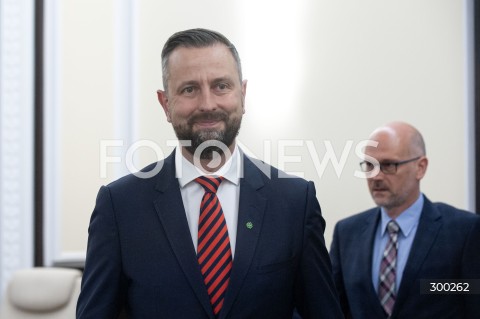  01.07.2025 WARSZAWA<br />
POSIEDZENIE RZADU<br />
N/Z WLADYSLAW KOSINIAK KAMYSZ MACIEJ BEREK<br />
 