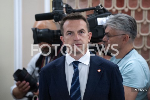  01.07.2025 WARSZAWA<br />
POSIEDZENIE RZADU<br />
N/Z ADAM SZLAPKA<br />
 