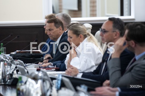  01.07.2025 WARSZAWA<br />
POSIEDZENIE RZADU<br />
N/Z RADOSLAW SIKORSKI<br />
 