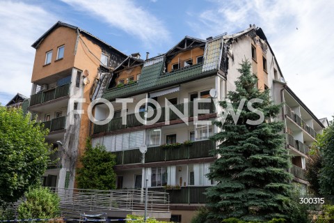  04.07.2025 ZABKI<br />
POZAR BUDYNKU MIESZKALNEGO<br />
N/Z BUDYNEK PO POZARZE<br />
FOT. MARCIN BANASZKIEWICZ / FOTONEWS  