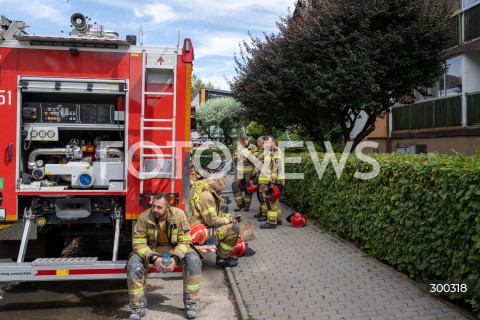  04.07.2025 ZABKI<br />
POZAR BUDYNKU MIESZKALNEGO<br />
N/Z STRAZ POZARNA PSP<br />
FOT. MARCIN BANASZKIEWICZ / FOTONEWS  