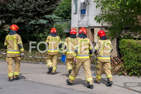  04.07.2025 ZABKI<br />
POZAR BUDYNKU MIESZKALNEGO<br />
N/Z STRAZ POZARNA PSP<br />
FOT. MARCIN BANASZKIEWICZ / FOTONEWS  