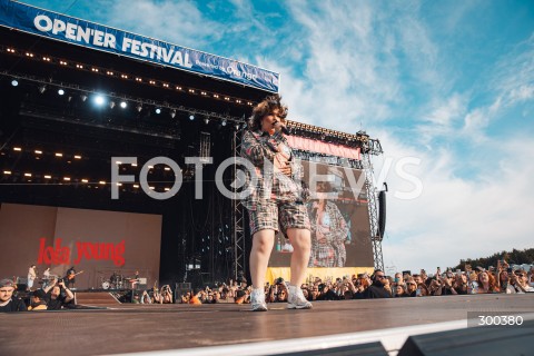  05.07.2025 GDYNIA<br />
OPEN’ER FESTIVAL 2025<br />
N/Z LOLA EMILY MARK YOUNG MAIN STAGE SCENA GLOWNA<br />
FOT. ANTONI BYSZEWSKI / FOTONEWS 