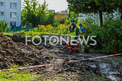  16.07.2025 WARSZAWA<br />
POWAZNA AWARIA WODY NA ENKLAWIE HAWAJSKA<br />
N/Z NAPRAWA AWARII WODY<br />
 