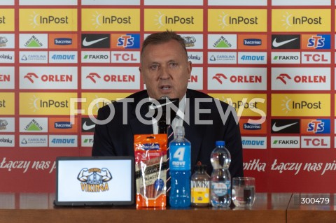  17.07.2025 WARSZAWA<br />
JAN URBAN NOWYM SELEKCJONEREM REPREZENTACJI POLSKI<br />
N/Z CEZARY KULESZA<br />
 