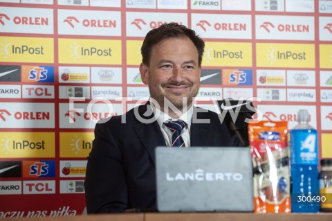  17.07.2025 WARSZAWA<br />
JAN URBAN NOWYM SELEKCJONEREM REPREZENTACJI POLSKI<br />
N/Z LUKASZ WACHOWSKI<br />
 