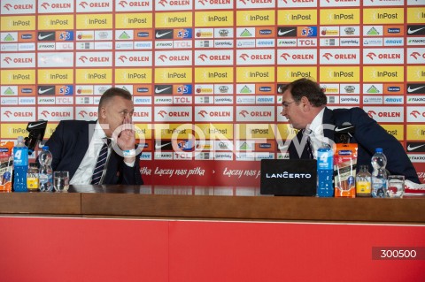  17.07.2025 WARSZAWA<br />
JAN URBAN NOWYM SELEKCJONEREM REPREZENTACJI POLSKI<br />
N/Z CEZARY KULESZA JAN URBAN<br />
 