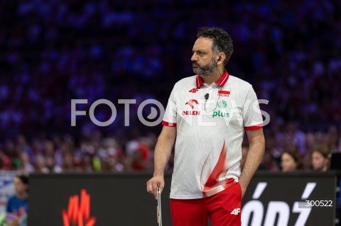  23.07.2025 LODZ <br />
FIVB WOMEN'S VOLLEYBALL NATIONS LEAGUE <br />
SIATKARSKA LIGA NARODOW KOBIET <br />
MECZ POLSKA - CHINY ( POLAND - CHINA ) <br />
N/Z TRENER STEFANO LAVARINI SYLWETKA<br />
 