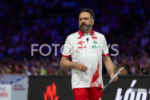  23.07.2025 LODZ <br />
FIVB WOMEN'S VOLLEYBALL NATIONS LEAGUE <br />
SIATKARSKA LIGA NARODOW KOBIET <br />
MECZ POLSKA - CHINY ( POLAND - CHINA ) <br />
N/Z TRENER STEFANO LAVARINI SYLWETKA<br />
 