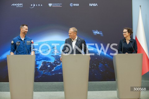  24.07.2025 WARSZAWA<br />
SPOTKANIE PREMIERA Z POLSKIM ASTRONAUTA<br />
N/Z PREMIER DONALD TUSK SLAWOSZ UZNANSKI WISNIEWSKI MARTA EWA WACHOWICZ<br />
 