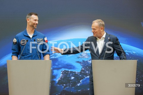  24.07.2025 WARSZAWA<br />
SPOTKANIE PREMIERA Z POLSKIM ASTRONAUTA<br />
N/Z PREMIER DONALD TUSK SLAWOSZ UZNANSKI WISNIEWSKI<br />
 