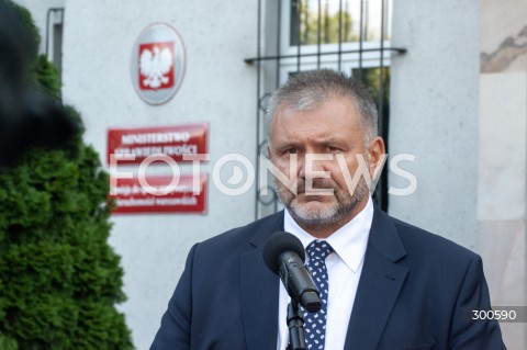  24.07.2025 WARSZAWA<br />
BRIEFING PRASOWY MINISTRA SPRAWIEDLIWOSCI WALDEMARA ZURKA W WARSZAWIE <br />
N/Z WALDEMAR ZUREK <br />
 