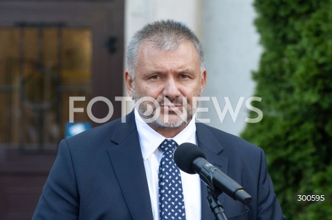  24.07.2025 WARSZAWA<br />
BRIEFING PRASOWY MINISTRA SPRAWIEDLIWOSCI WALDEMARA ZURKA W WARSZAWIE <br />
N/Z WALDEMAR ZUREK <br />
 