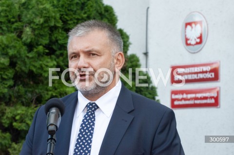  24.07.2025 WARSZAWA<br />
BRIEFING PRASOWY MINISTRA SPRAWIEDLIWOSCI WALDEMARA ZURKA W WARSZAWIE <br />
N/Z WALDEMAR ZUREK <br />
 