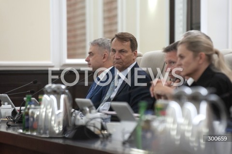  25.07.2025 WARSZAWA<br />
POSIEDZENIE RADY MINISTROW<br />
N/Z RADOSLAW SIKORSKI<br />
 