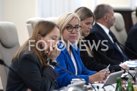  29.07.2025 WARSZAWA<br />
POSIEDZENIE RADY MINISTROW<br />
N/Z PAULINA HENNIG KLOSKA<br />
 