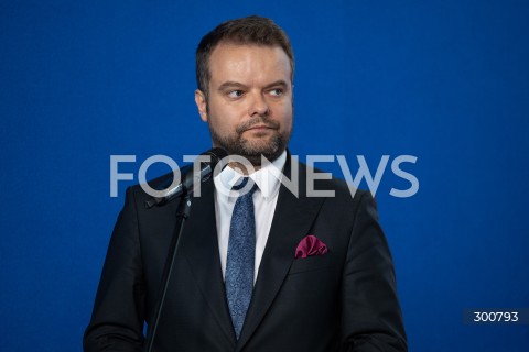  29.07.2025 WARSZAWA<br />
KONFERENCJA PRASOWA PREZESA PIS JAROSLAWA KACZYNSKIEGO<br />
N/Z RAFAL BOCHENEK<br />
FOT. MARCIN BANASZKIEWICZ / FOTONEWS  