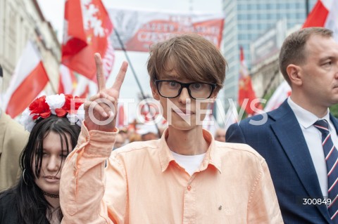  01.08.2025 WARSZAWA<br />
GODZINA W<br />
N/Z OSKAR SZAFAROWICZ<br />
 