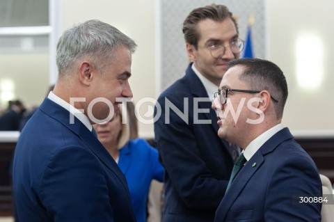  05.08.2025 WARSZAWA<br />
POSIEDZENIE RADY MINISTROW<br />
N/Z KRZYSZTOF GAWKOWSKI MILOSZ MOTYKA<br />
 