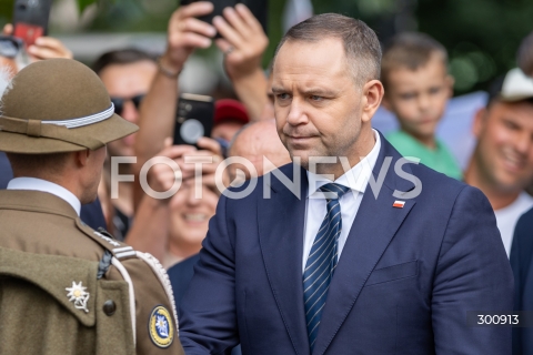  08.08.2025 KOLBUSZOWA <br />
WIZYTA PREZYDENTA RP KAROLA NAWROCKIEGO NA PODKARPACIU <br />
PREZENTACJA INICJATYWY USTAWODAWCZEJ - PIT ZERO - RODZINA NA PLUS <br />
N/Z PREZYDENT KAROL NAWROCKI <br />
 