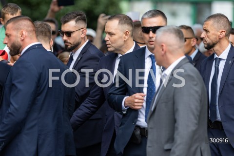  08.08.2025 KOLBUSZOWA <br />
WIZYTA PREZYDENTA RP KAROLA NAWROCKIEGO NA PODKARPACIU <br />
PREZENTACJA INICJATYWY USTAWODAWCZEJ - PIT ZERO - RODZINA NA PLUS <br />
N/Z PREZYDENT KAROL NAWROCKI <br />
 