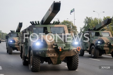  10.08.2025 WARSZAWA<br />
PROBA DEFILADY PRZED SWIETEM WOJSKA POLSKIEGO<br />
N/Z WOZ BOJOWY WARAN GLADIUS<br />
FOT. MARCIN BANASZKIEWICZ / FOTONEWS  