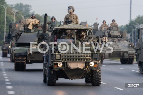  10.08.2025 WARSZAWA<br />
PROBA DEFILADY PRZED SWIETEM WOJSKA POLSKIEGO<br />
N/Z WOJSKO BRYTYJSKIE<br />
FOT. MARCIN BANASZKIEWICZ / FOTONEWS  