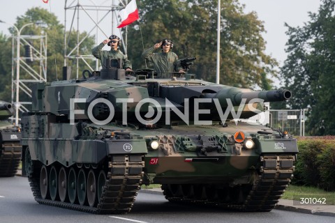  10.08.2025 WARSZAWA<br />
PROBA DEFILADY PRZED SWIETEM WOJSKA POLSKIEGO<br />
N/Z CZOLG LEOPARD<br />
FOT. MARCIN BANASZKIEWICZ / FOTONEWS  