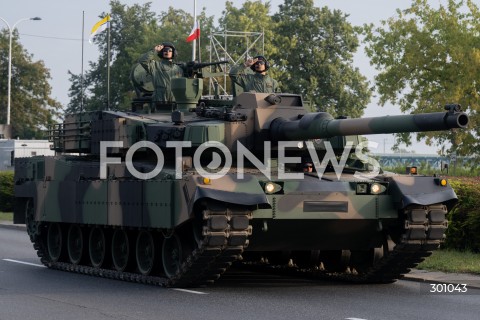  10.08.2025 WARSZAWA<br />
PROBA DEFILADY PRZED SWIETEM WOJSKA POLSKIEGO<br />
N/Z CZOLG K2<br />
FOT. MARCIN BANASZKIEWICZ / FOTONEWS  