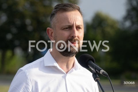  10.08.2025 WARSZAWA<br />
KONFERENCJA PRASOWA MINISTRA OBRONY NARODOWEJ<br />
N/Z WLADYSLAW KOSINIAK KAMYSZ<br />
FOT. MARCIN BANASZKIEWICZ / FOTONEWS  