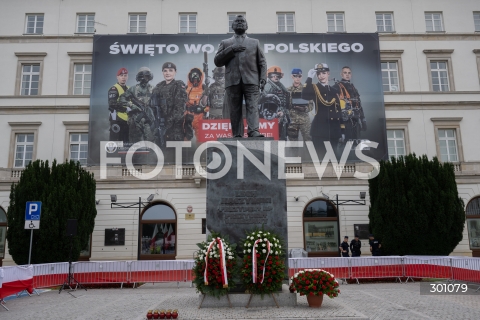  10.08.2025 WARSZAWA<br />
MIESIECZNICA SMOLENSKA<br />
N/Z POMNIK LECHA KACZYNSKIEGO<br />
FOT. MARCIN BANASZKIEWICZ / FOTONEWS  