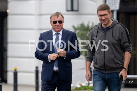  10.08.2025 WARSZAWA<br />
MIESIECZNICA SMOLENSKA<br />
N/Z JACEK KURSKI<br />
FOT. MARCIN BANASZKIEWICZ / FOTONEWS  