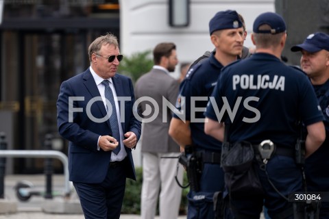  10.08.2025 WARSZAWA<br />
MIESIECZNICA SMOLENSKA<br />
N/Z JACEK KURSKI<br />
FOT. MARCIN BANASZKIEWICZ / FOTONEWS  