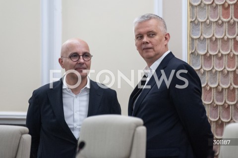  12.08.2025 WARSZAWA<br />
POSIEDZENIE RADY MINISTROW<br />
N/Z ROBERT KROPIWNICKI TOMASZ SIEMONIAK<br />
 