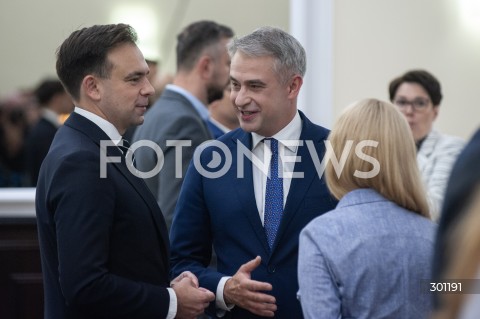  12.08.2025 WARSZAWA<br />
POSIEDZENIE RADY MINISTROW<br />
N/Z KRZYSZTOF GAWKOWSKI ANDRZEJ DOMANSKI<br />
 