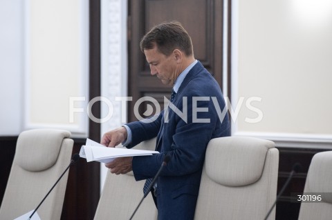  12.08.2025 WARSZAWA<br />
POSIEDZENIE RADY MINISTROW<br />
N/Z RADOSLAW SIKORSKI<br />
 