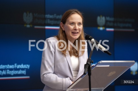  12.08.2025 WARSZAWA<br />
KONFERENCJA W MINISTERSTWIE FUNDUSZY I POLITYKI REGIONALNEJ <br />
N/Z KATARZYNA PELCZYNSKA NALECZ<br />
 