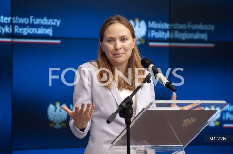  12.08.2025 WARSZAWA<br />
KONFERENCJA W MINISTERSTWIE FUNDUSZY I POLITYKI REGIONALNEJ <br />
N/Z KATARZYNA PELCZYNSKA NALECZ<br />
 