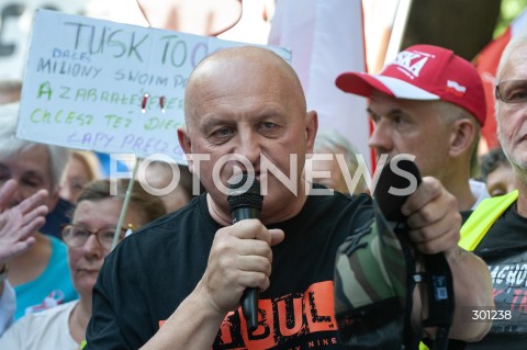  13.08.2025 WARSZAWA<br />
MANIFESTACJA PRZECIWKO DONALDOWI TUSKOWI<br />
N/Z PIOTR RYBAK<br />
 