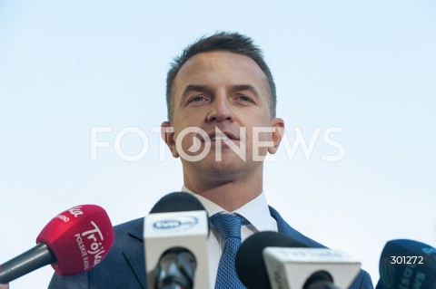  14.08.2025 WARSZAWA<br />
KONFERENCJA RZECZNIKA RZADU<br />
N/Z ADAM SZLAPKA<br />
 