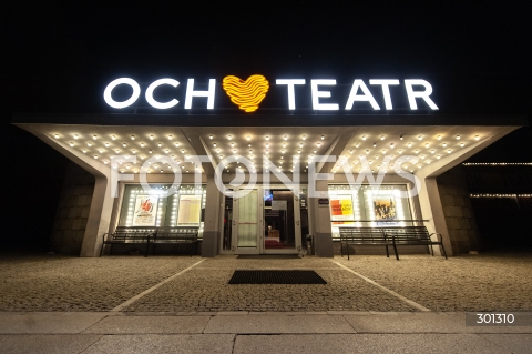 Odsłonięcie neonu Och Teatr w Warszawie