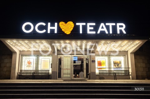  21.08.2025 WARSZAWA<br />
ODSLONIECIE NEONU OCH TEATR<br />
N/Z OCH TEATR<br />
 